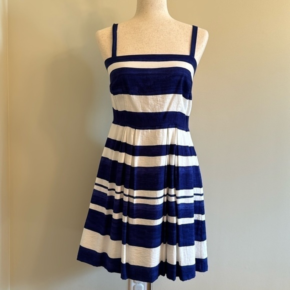 LOFT Size 0 (Fits 2-4) Blue & White Striped Fit and Flare Midi Dress - Picture 3 of 14